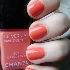 Chanel Orange Fizz Nailpolish